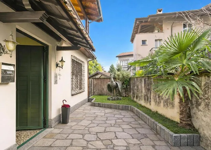 Apartment La Caravella View - Happy Stresa