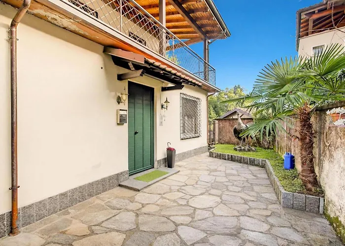 Apartment La Caravella View - Happy Stresa